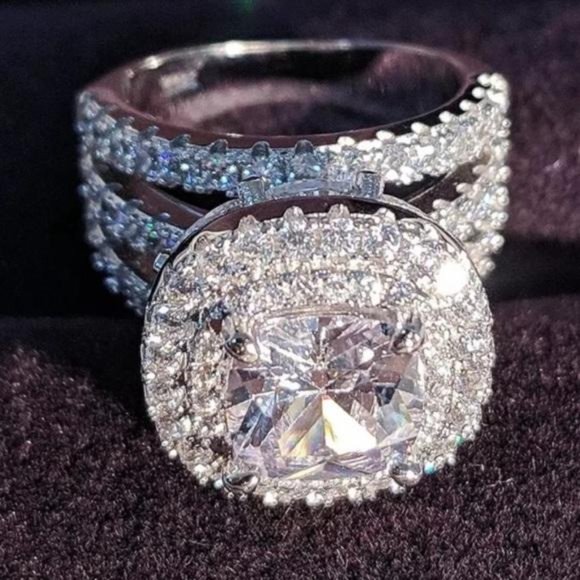 NEW 925 STERLING SILVER  CUSHION RING, CUTE RING, SHINY RING. - Picture 5 of 6